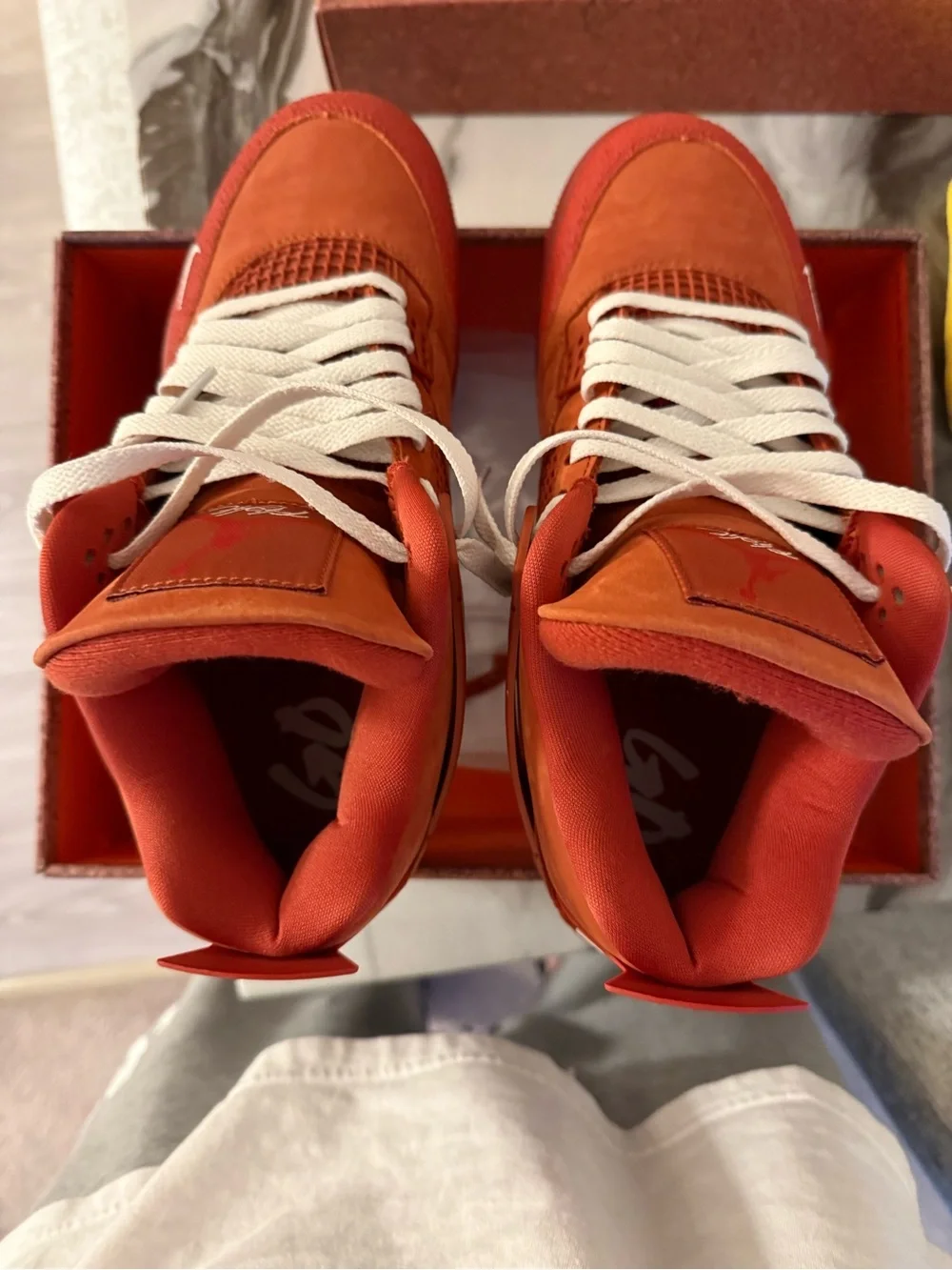 Brick by brick Jordan 4 size 10.5